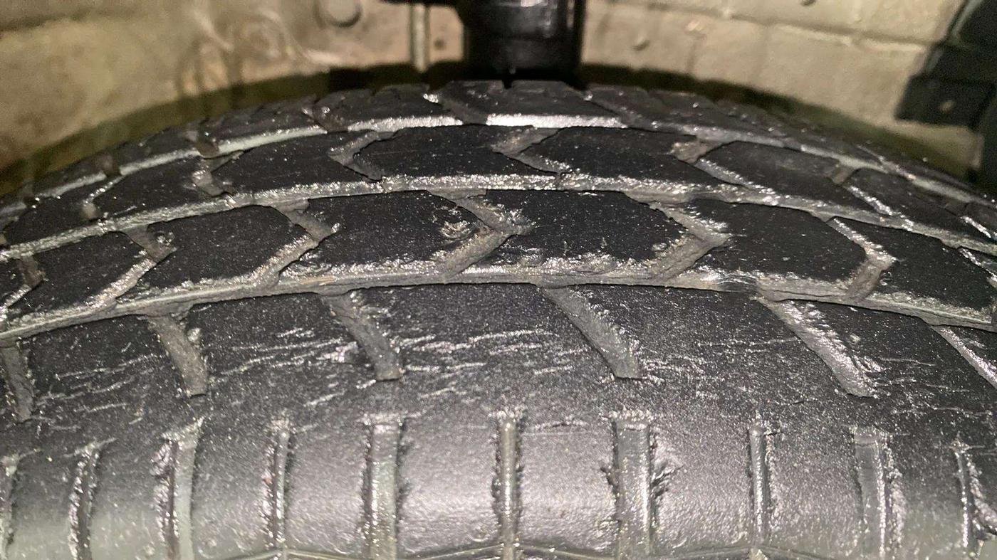 2013 Maruti Swift Dzire LXI, Petrol, Manual, 48,116 km, Right Front Tyre Tread