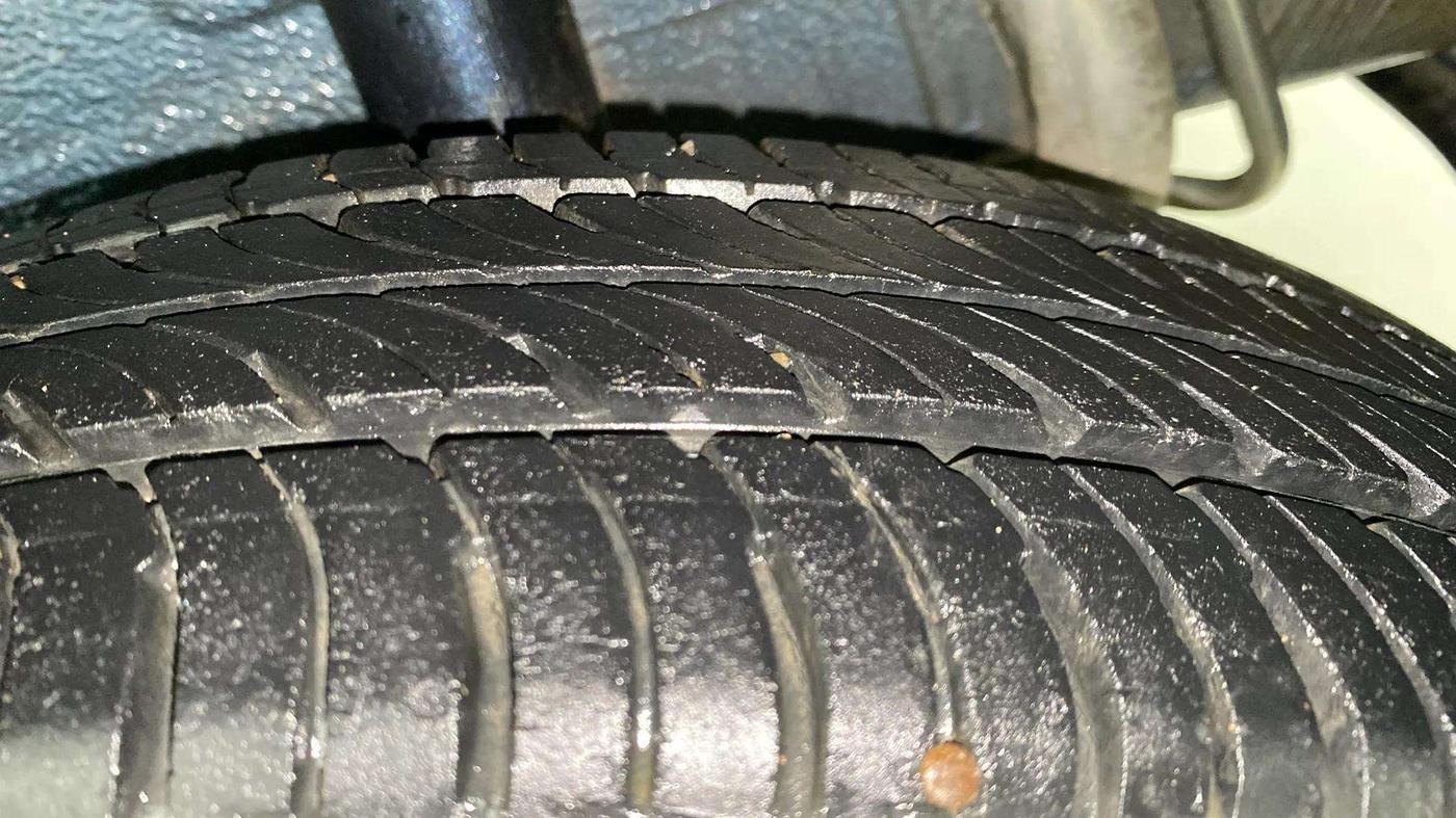 2017 Maruti Celerio ZXI AMT, Petrol, Automatic, 32,005 km, Left Rear Tyre Tread