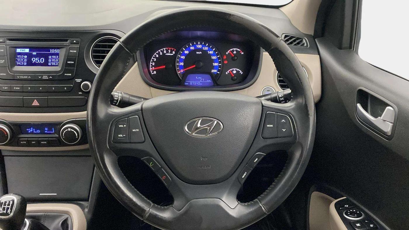 2015 Hyundai Xcent SX 1.2 (O), Petrol, Manual, 87,930 km, Steering Wheel Close Up