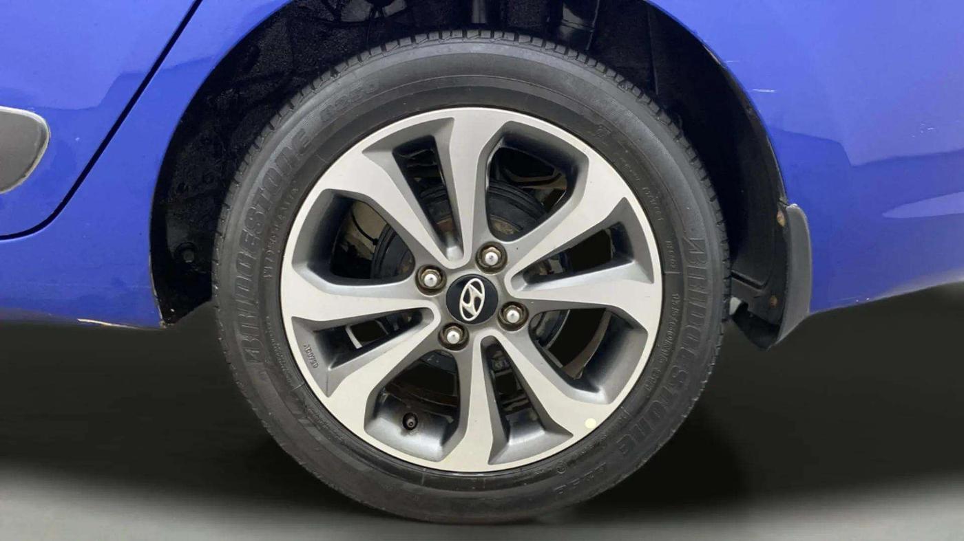 2015 Hyundai Xcent SX 1.2 (O), Petrol, Manual, 87,930 km, Left Rear Wheel