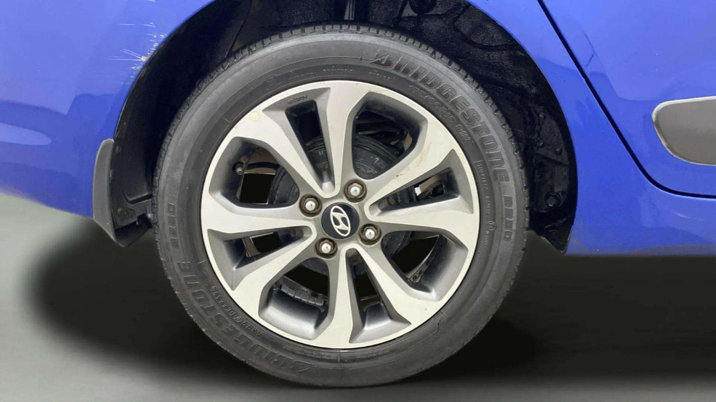 2015 Hyundai Xcent SX 1.2 (O), Petrol, Manual, 87,930 km, Right Rear Wheel