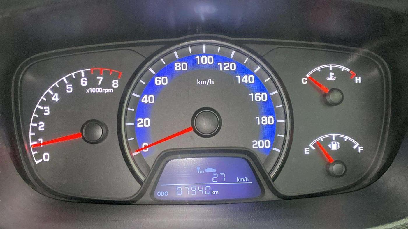 2015 Hyundai Xcent SX 1.2 (O), Petrol, Manual, 87,930 km, Odometer Image
