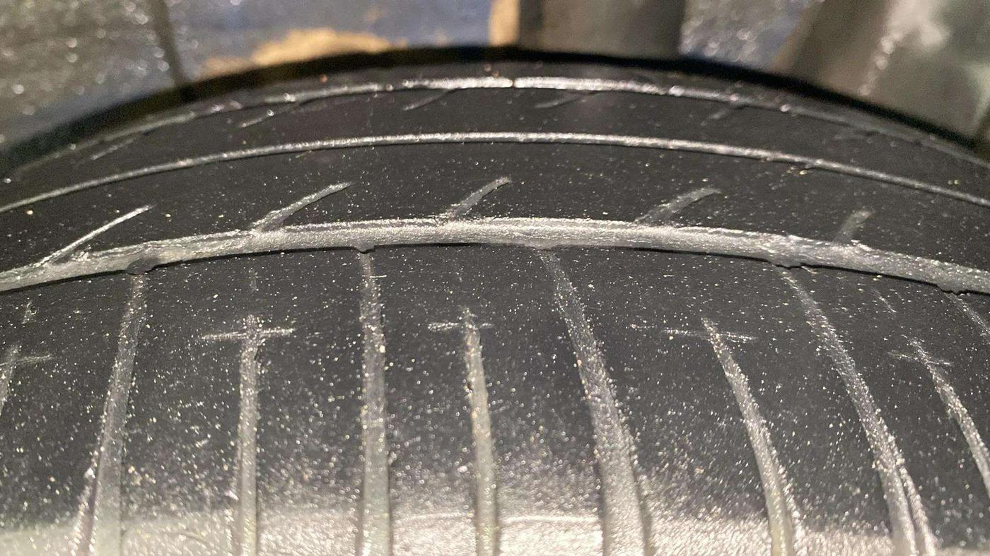 2015 Hyundai Xcent SX 1.2 (O), Petrol, Manual, 87,930 km, Left Rear Tyre Tread