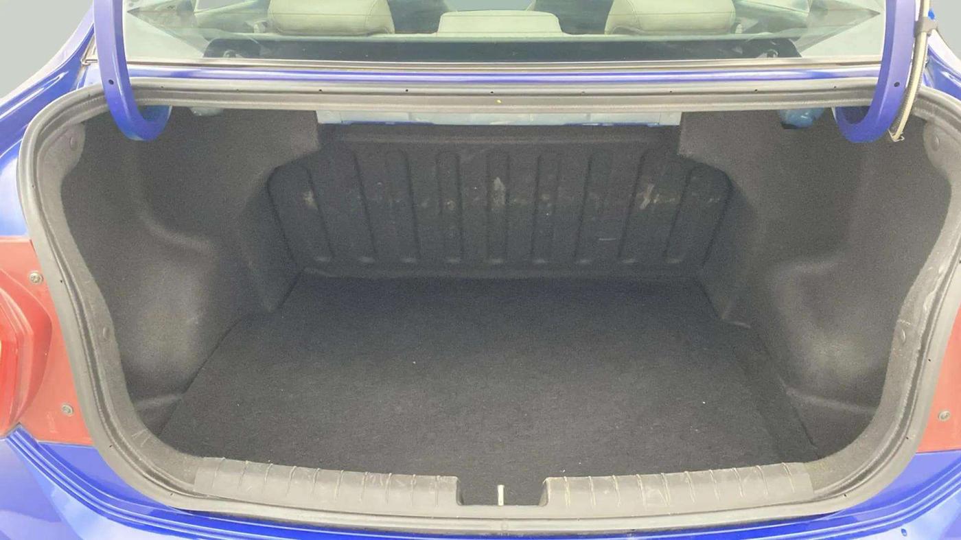 2015 Hyundai Xcent SX 1.2 (O), Petrol, Manual, 87,930 km, Boot Inside