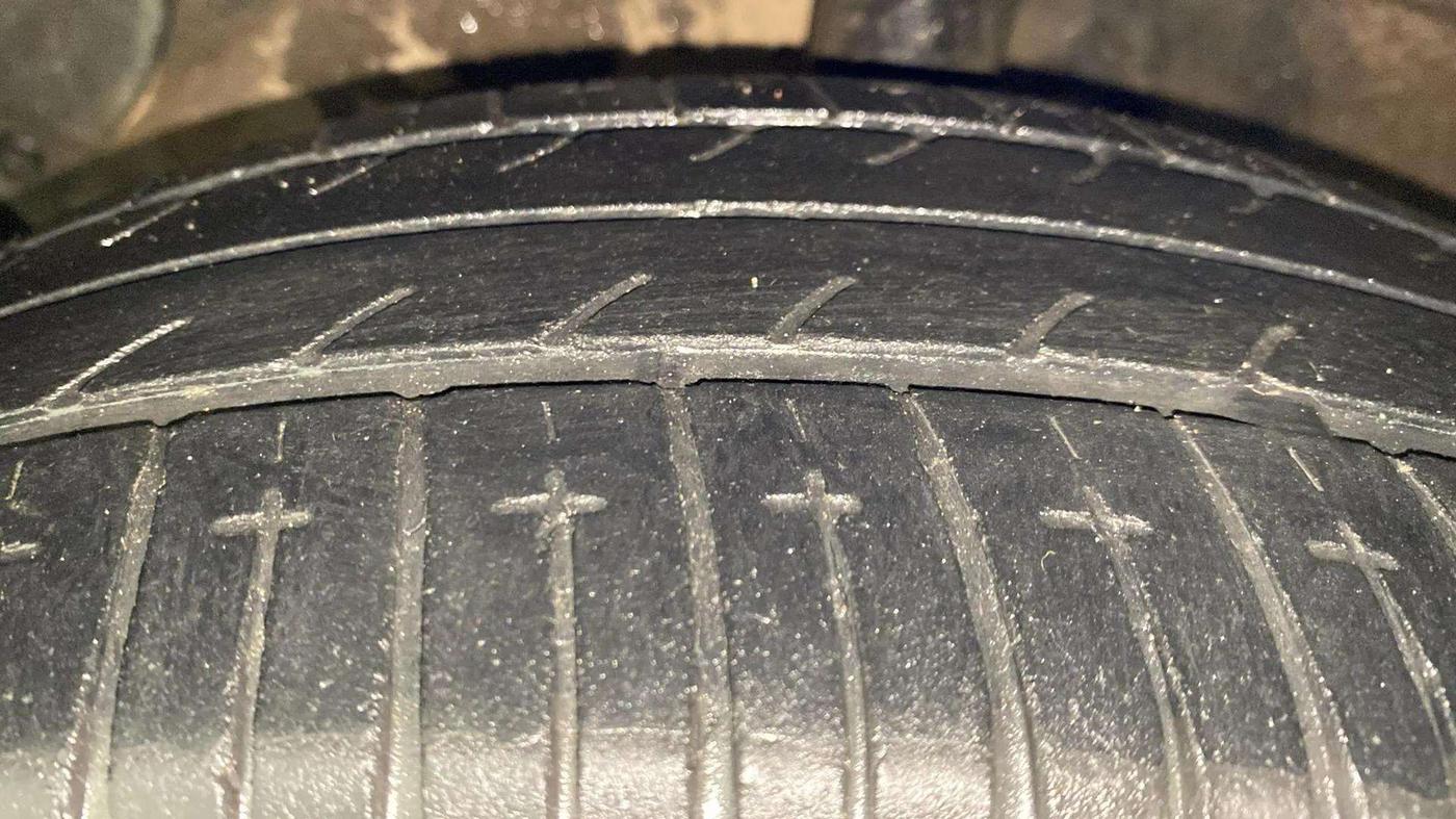 2015 Hyundai Xcent SX 1.2 (O), Petrol, Manual, 87,930 km, Left Front Tyre Tread