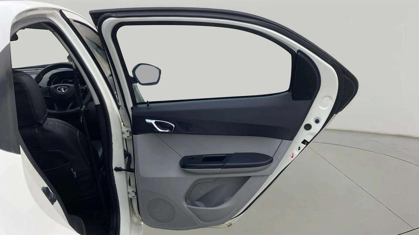 2020 Tata Tiago XZA PLUS DUAL TONE PETROL, Petrol, Automatic, 38,277 km, RHS Rear Door