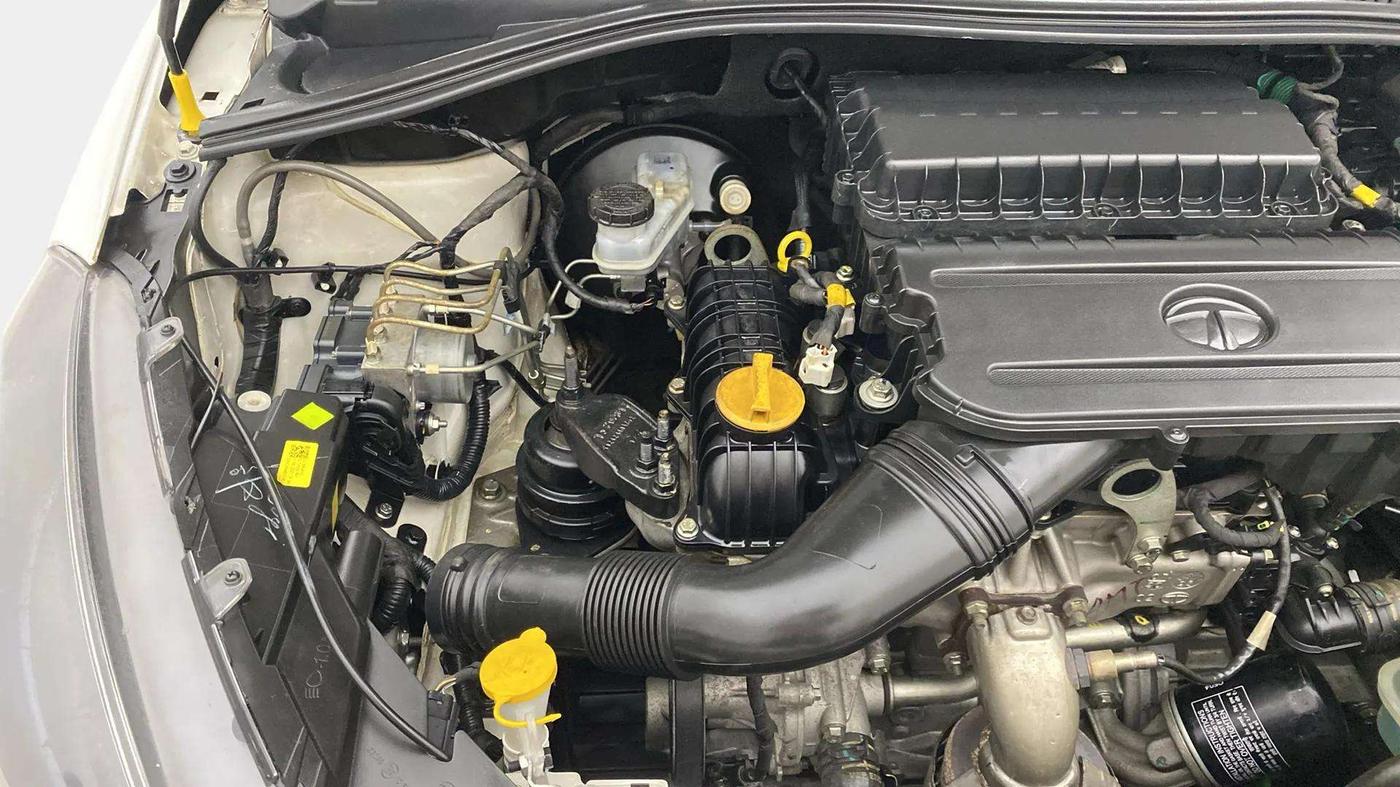 2020 Tata Tiago XZA PLUS DUAL TONE PETROL, Petrol, Automatic, 38,277 km, Engine View - Right