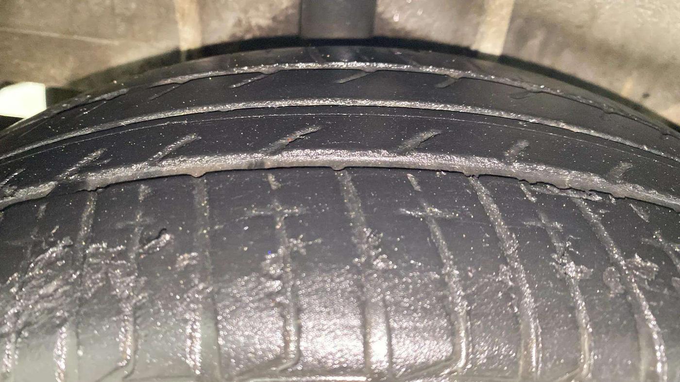 2020 Tata Tiago XZA PLUS DUAL TONE PETROL, Petrol, Automatic, 38,277 km, Right Rear Tyre Tread