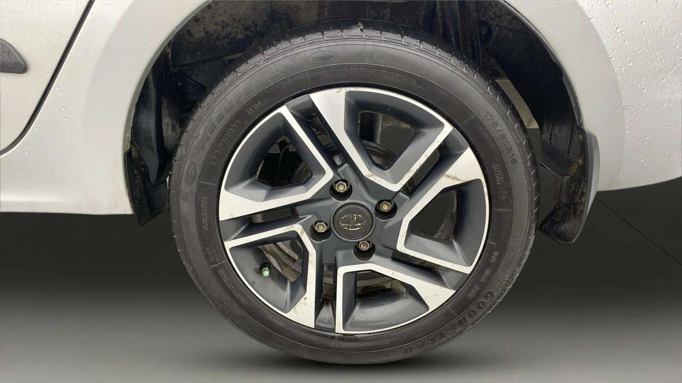 2021 Tata TIGOR XZA PLUS PETROL, Petrol, Automatic, 51,353 km, Left Rear Wheel