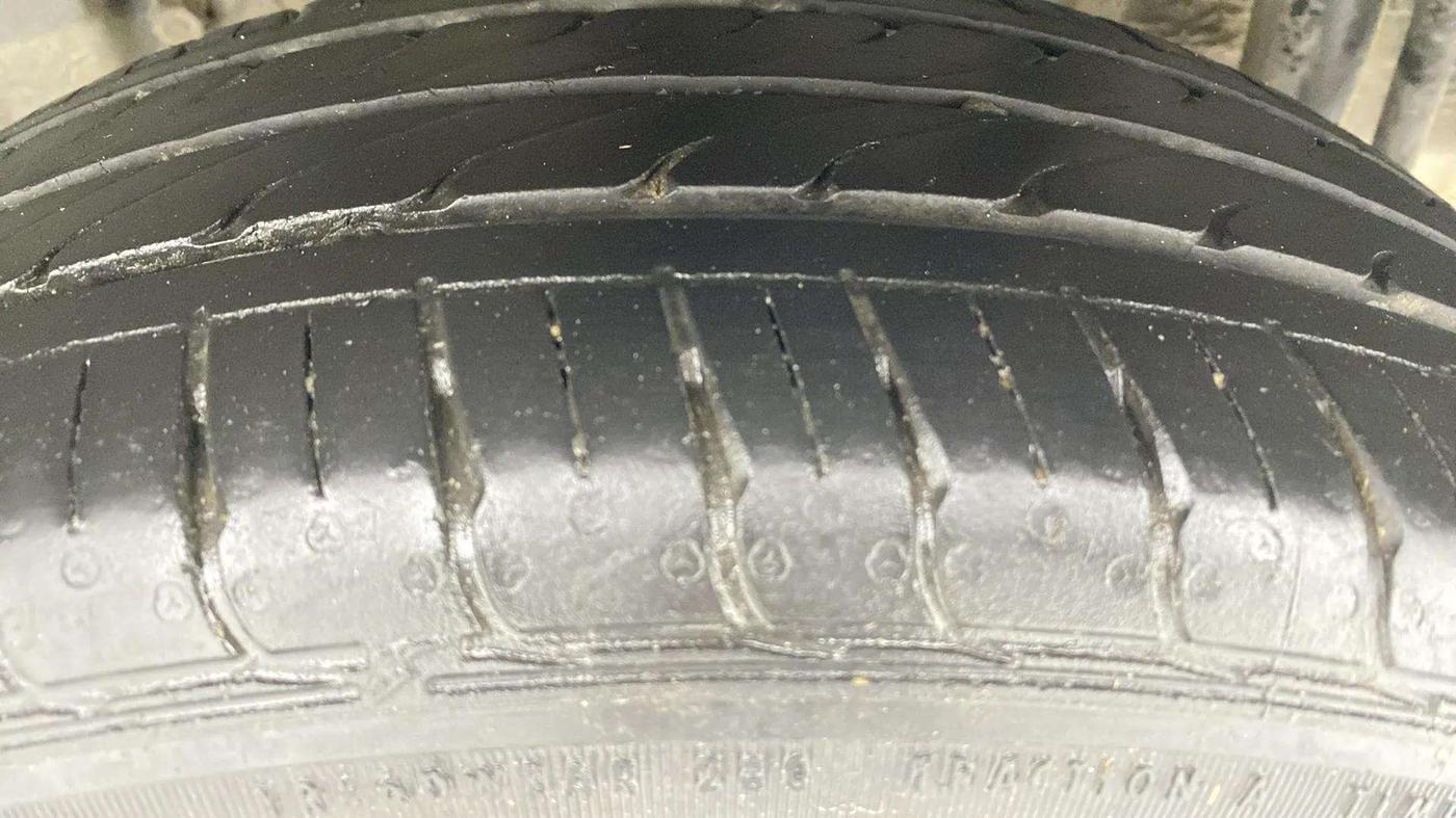 2021 Tata TIGOR XZA PLUS PETROL, Petrol, Automatic, 51,353 km, Left Rear Tyre Tread