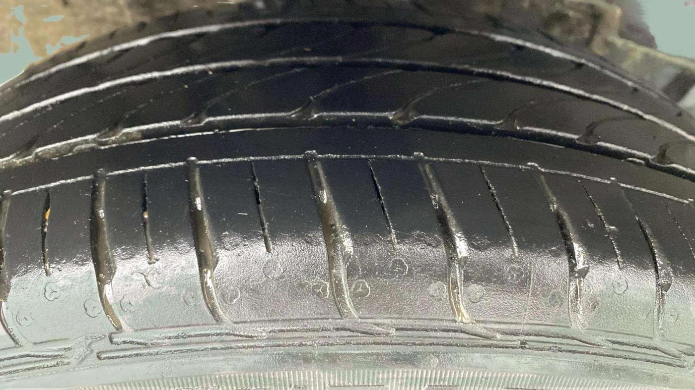 2021 Tata TIGOR XZA PLUS PETROL, Petrol, Automatic, 51,353 km, Right Rear Tyre Tread