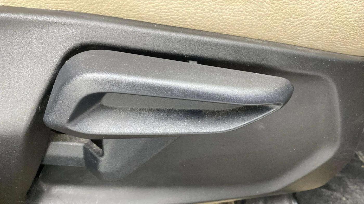 2021 Tata TIGOR XZA PLUS PETROL, Petrol, Automatic, 51,353 km, Driver Side Adjustment Panel