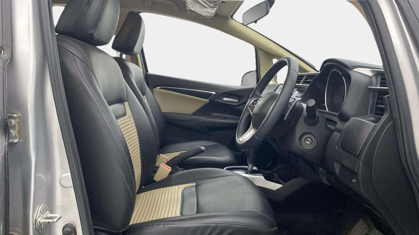 2018 Honda Jazz 1.2L I-VTEC V AT, Petrol, Automatic, 41,474 km, Right Side Front Door Cabin
