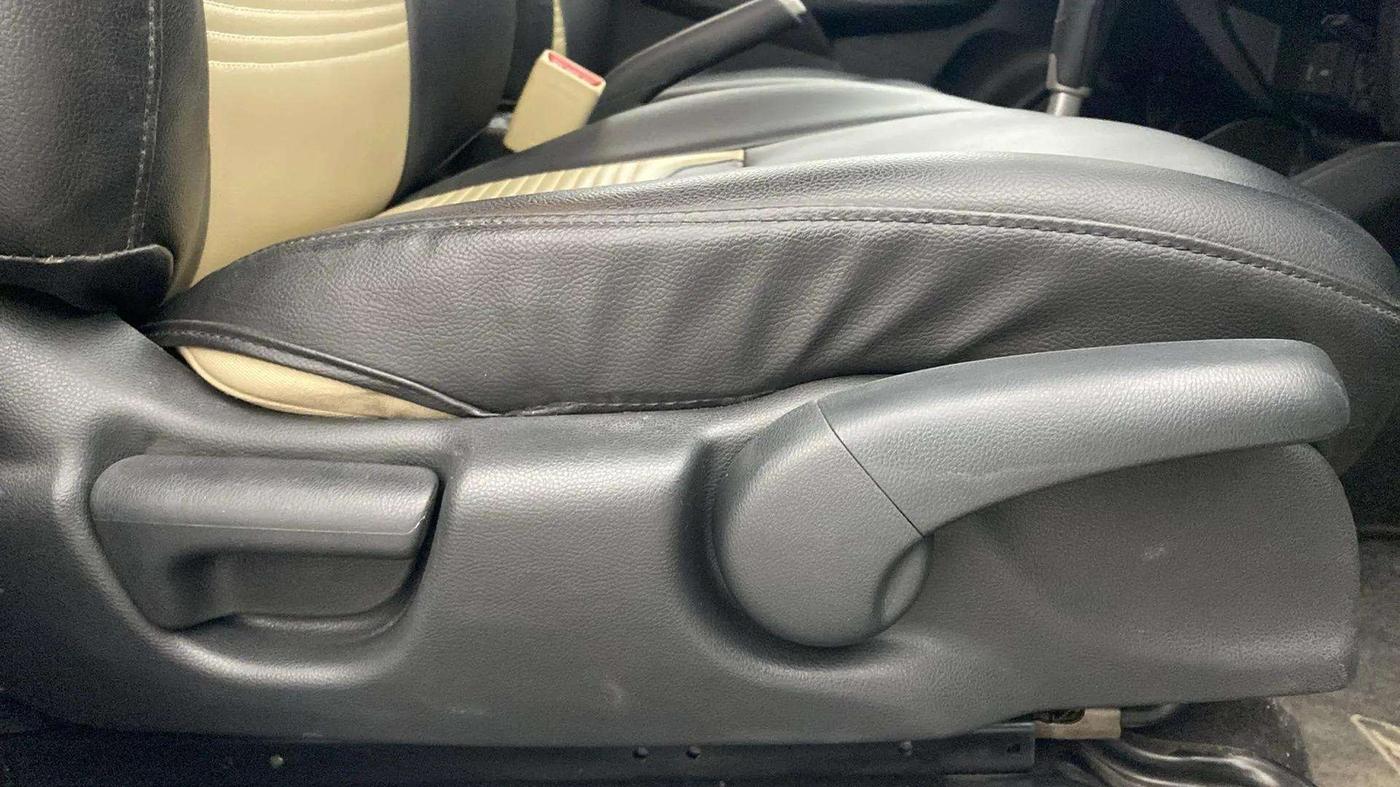 2018 Honda Jazz 1.2L I-VTEC V AT, Petrol, Automatic, 41,474 km, Driver Side Adjustment Panel