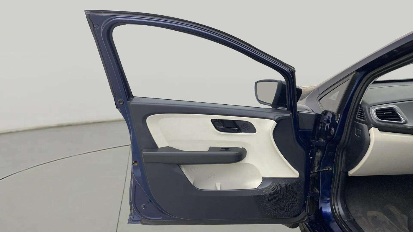 2023 Tata ALTROZ XM PLUS SUNROOF CNG, CNG, Manual, 34,777 km, LHS Front Door