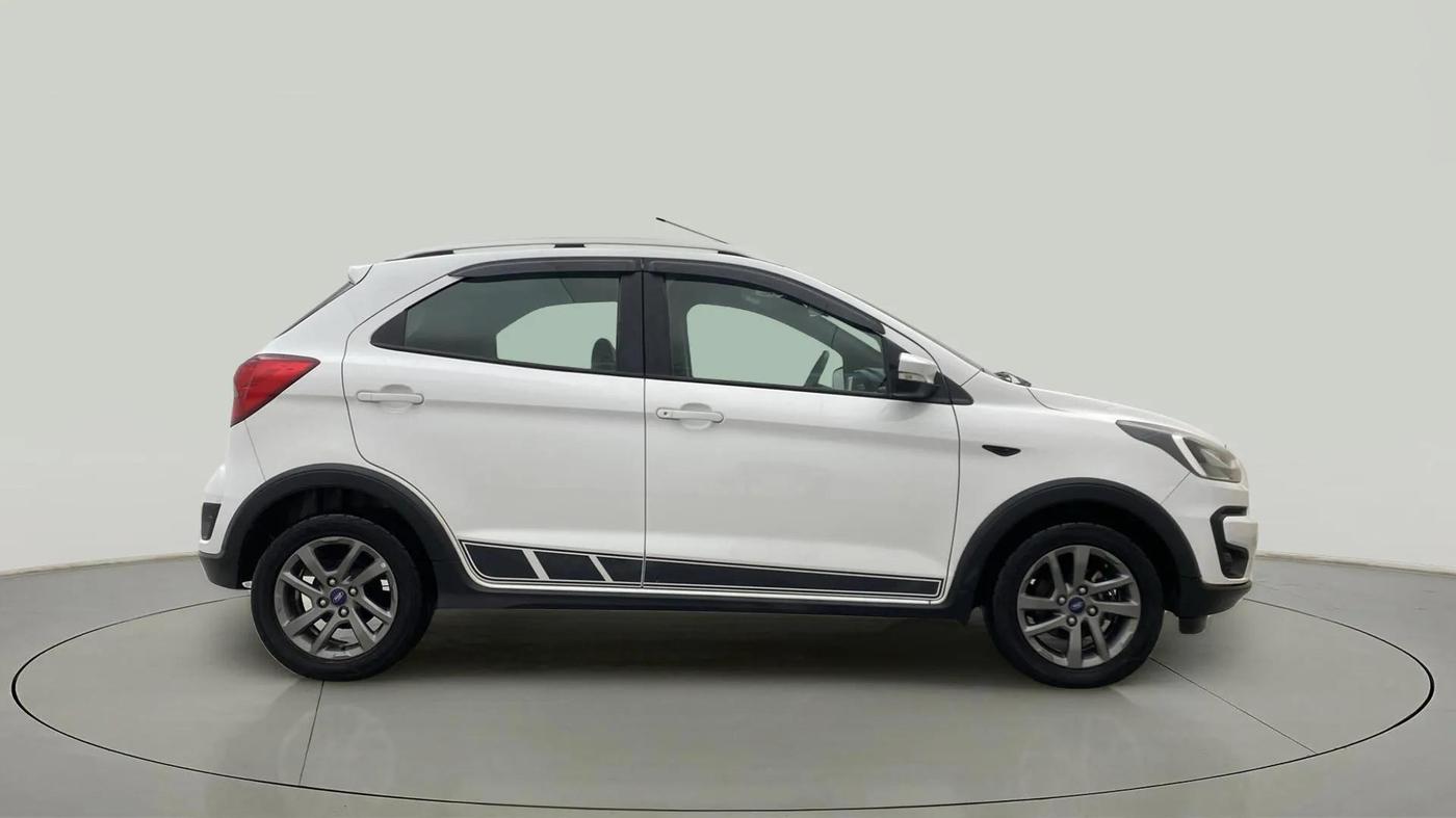 2019 Ford FREESTYLE TITANIUM 1.2 PETROL, Petrol, Manual, 55,782 km, Right Side View