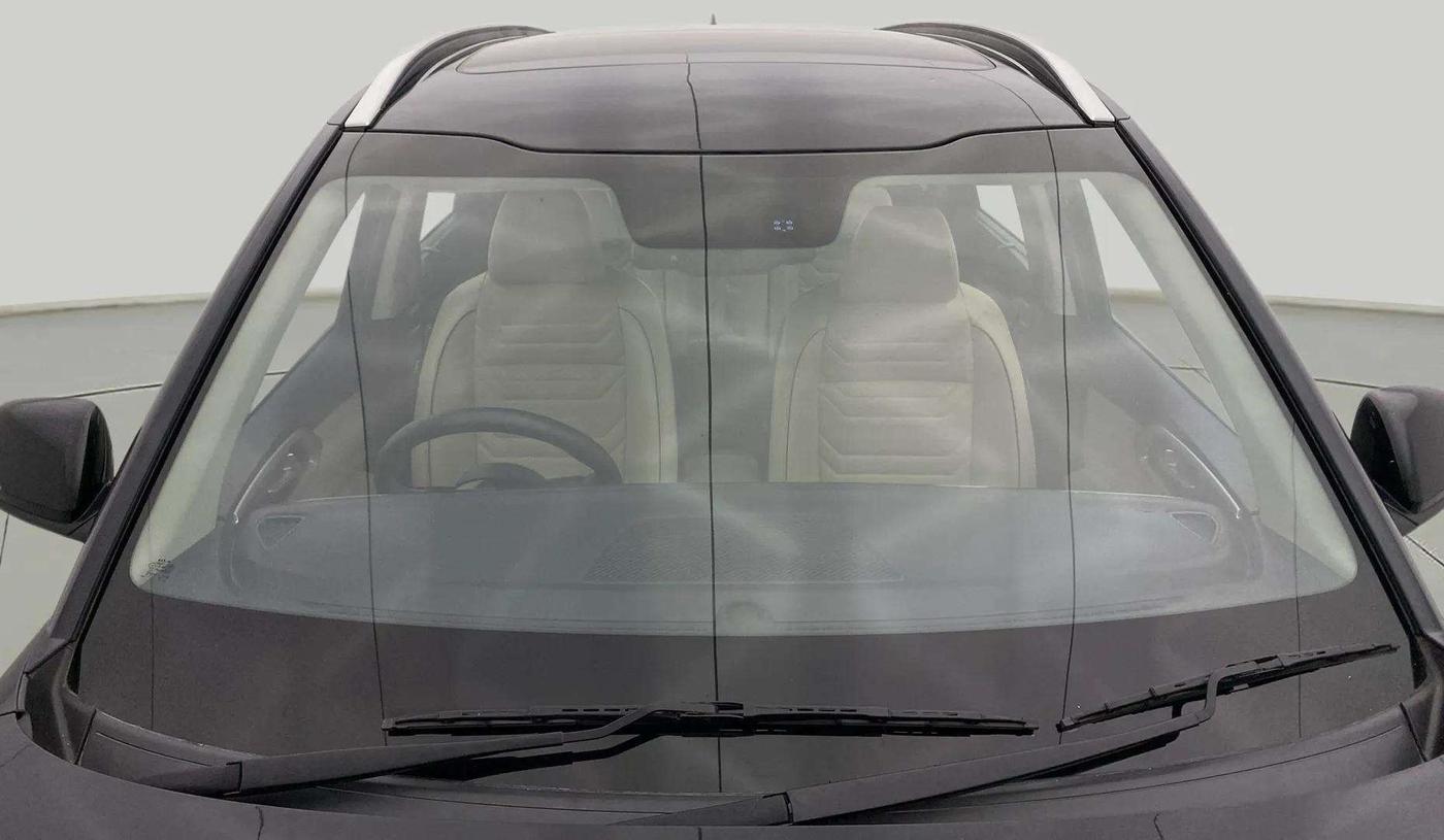 2022 KIA CARENS LUXURY PLUS 1.5 DIESEL AT 6 STR, Diesel, Automatic, 37,323 km, Front Windshield