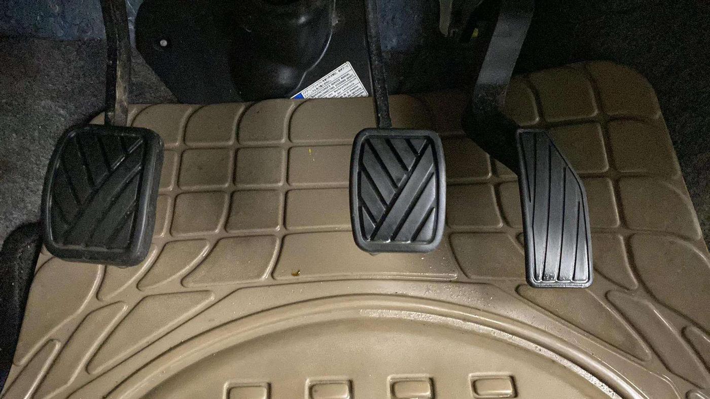 2018 Maruti Celerio ZXI, CNG, Manual, 40,711 km, Pedals
