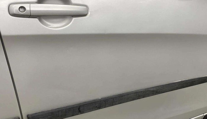 2018 Maruti Celerio ZXI, CNG, Manual, 40,248 km, Driver-side door - Minor scratches