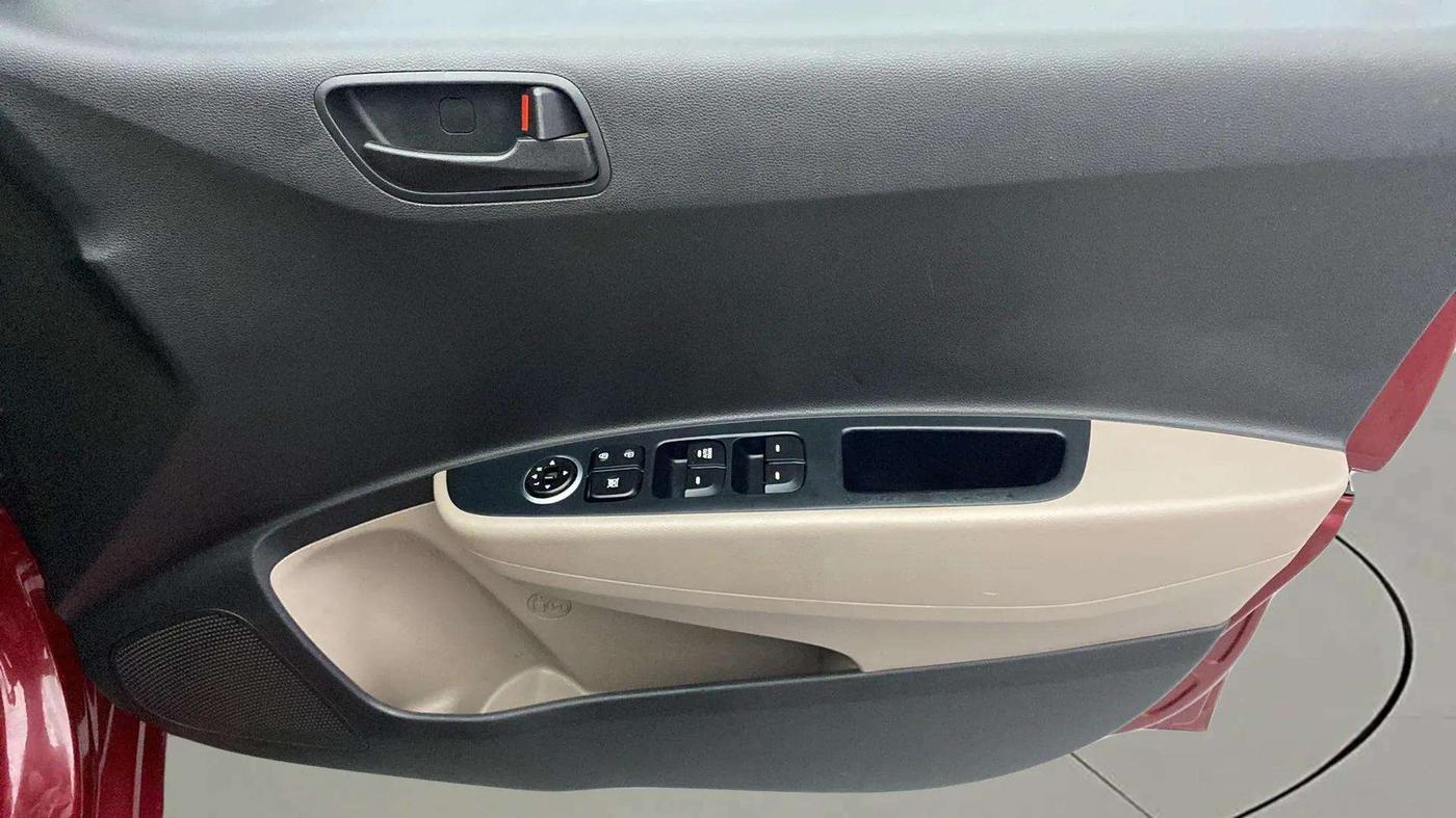 2014 Hyundai Grand i10 MAGNA 1.2 KAPPA VTVT, Petrol, Manual, 45,229 km, Driver Side Door Panels Control