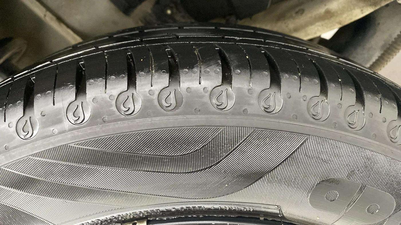 2024 Tata TIGOR  XZA CNG, CNG, Automatic, 16,140 km, Right Rear Tyre Tread