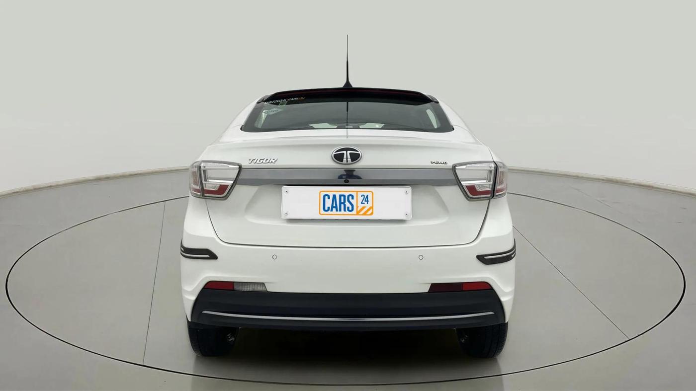 2024 Tata TIGOR  XZA CNG, CNG, Automatic, 16,140 km, Back/Rear