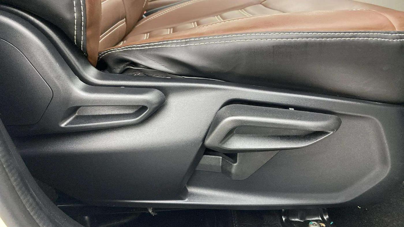 2024 Tata TIGOR  XZA CNG, CNG, Automatic, 16,140 km, Driver Side Adjustment Panel
