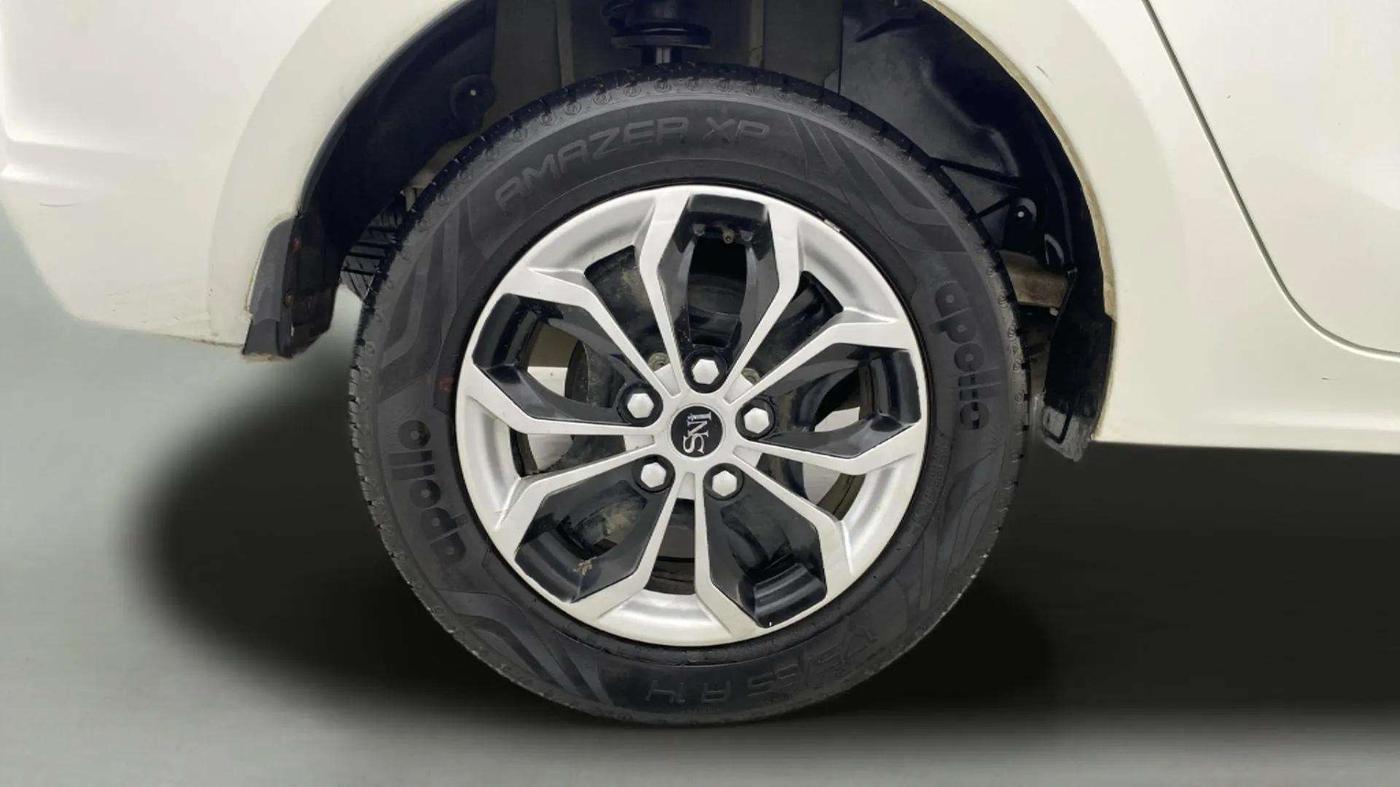2024 Tata TIGOR  XZA CNG, CNG, Automatic, 16,140 km, Right Rear Wheel