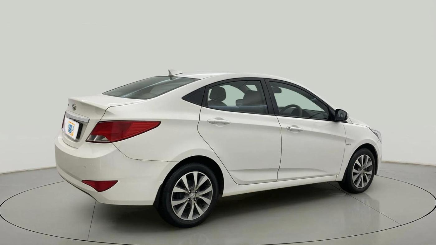 2017 Hyundai Verna 1.6 VTVT SX, Petrol, Manual, 61,279 km, Right Back Diagonal
