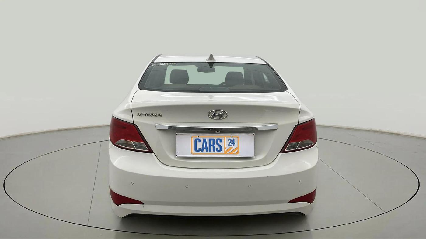 2017 Hyundai Verna 1.6 VTVT SX, Petrol, Manual, 61,279 km, Back/Rear