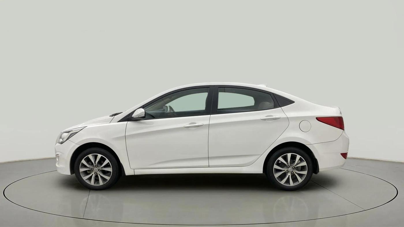 2017 Hyundai Verna 1.6 VTVT SX, Petrol, Manual, 61,279 km, Left Side