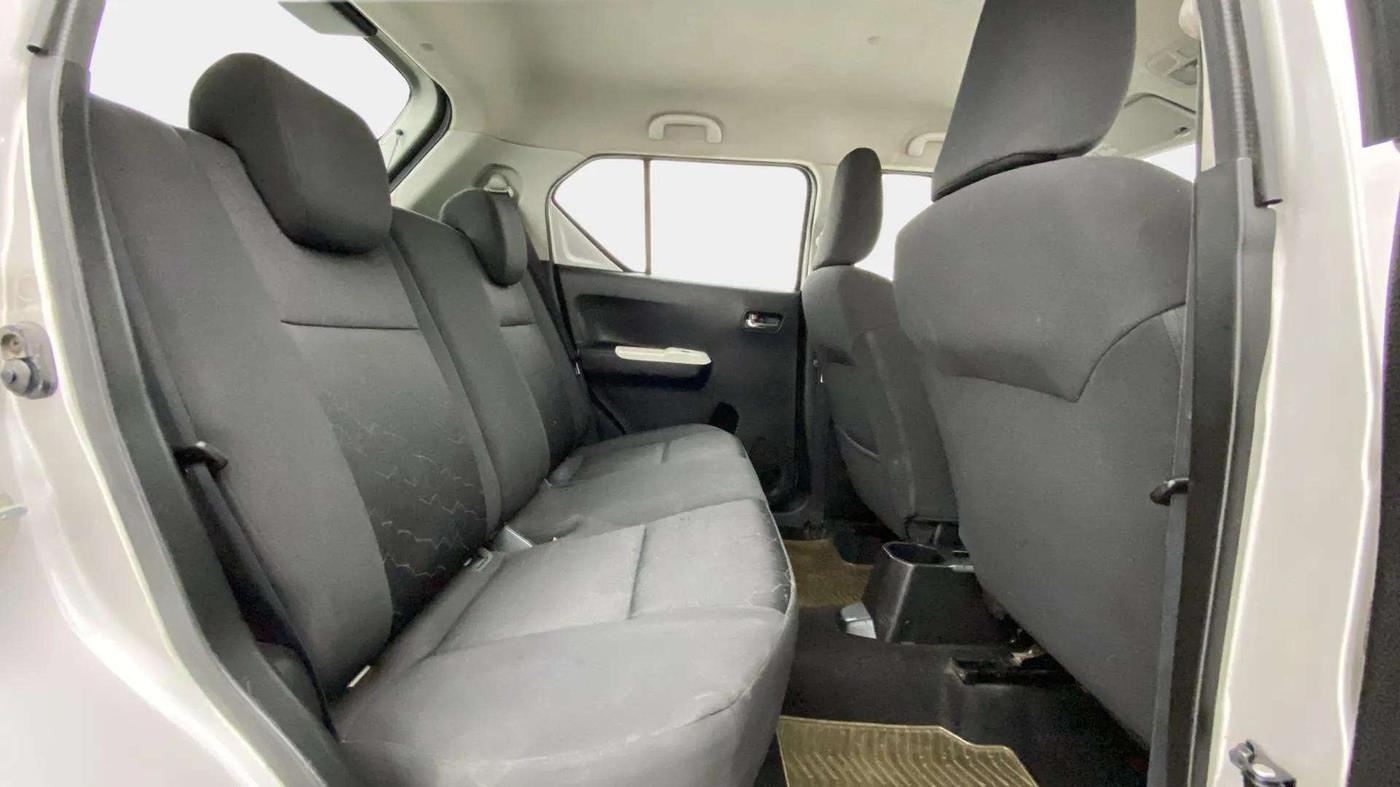 2017 Maruti IGNIS ALPHA 1.2, Petrol, Manual, 81,666 km, Right Side Rear Door Cabin