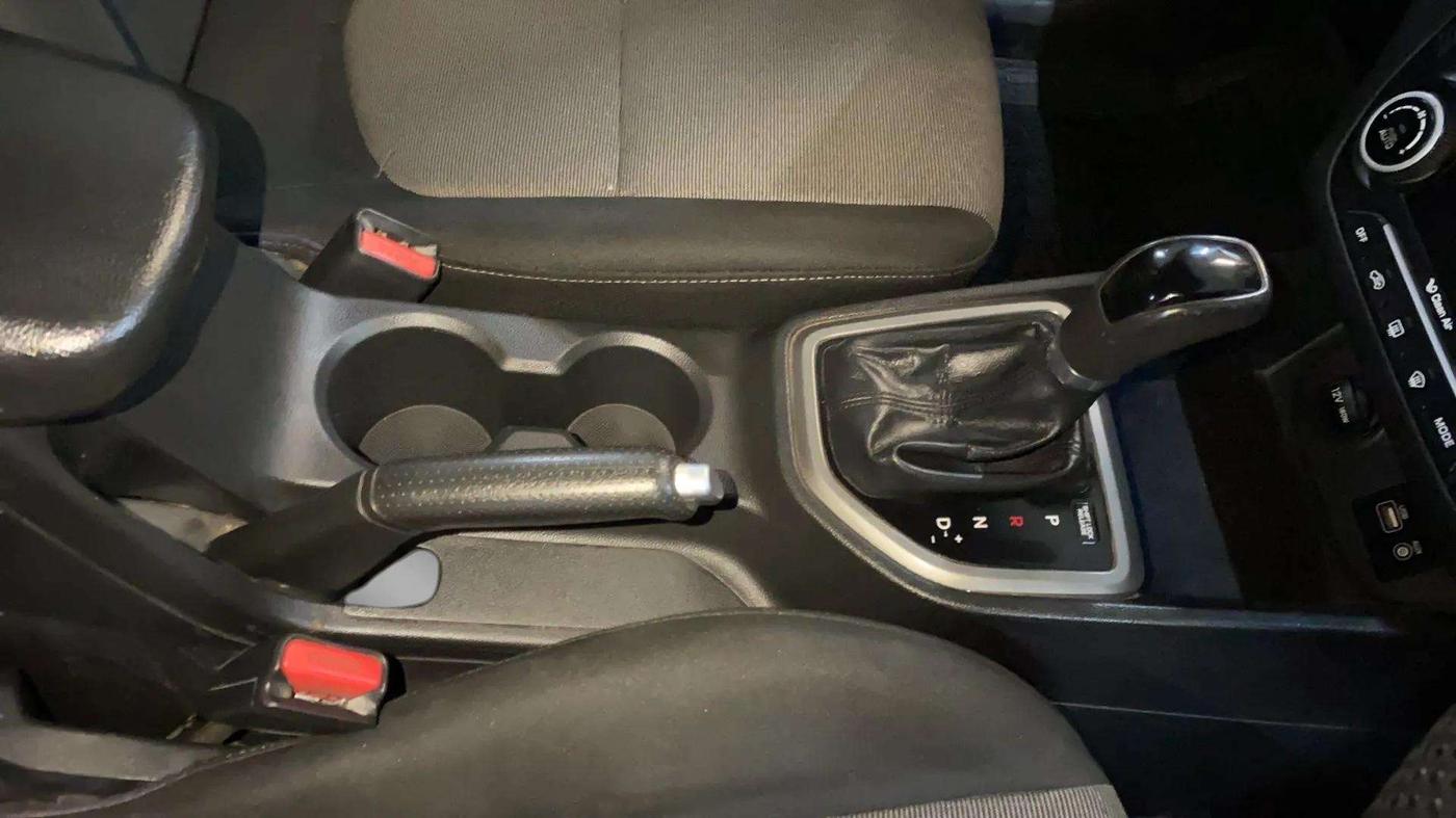 2017 Hyundai Creta SX PLUS AT 1.6 PETROL, Petrol, Automatic, 95,011 km, Gear Lever