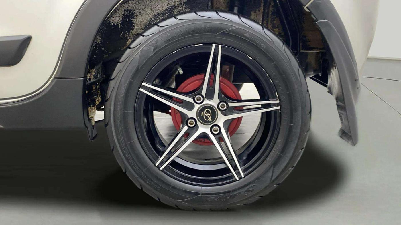 2019 Maruti New Wagon-R ZXI 1.2 AMT, Petrol, Automatic, 17,762 km, Left Rear Wheel