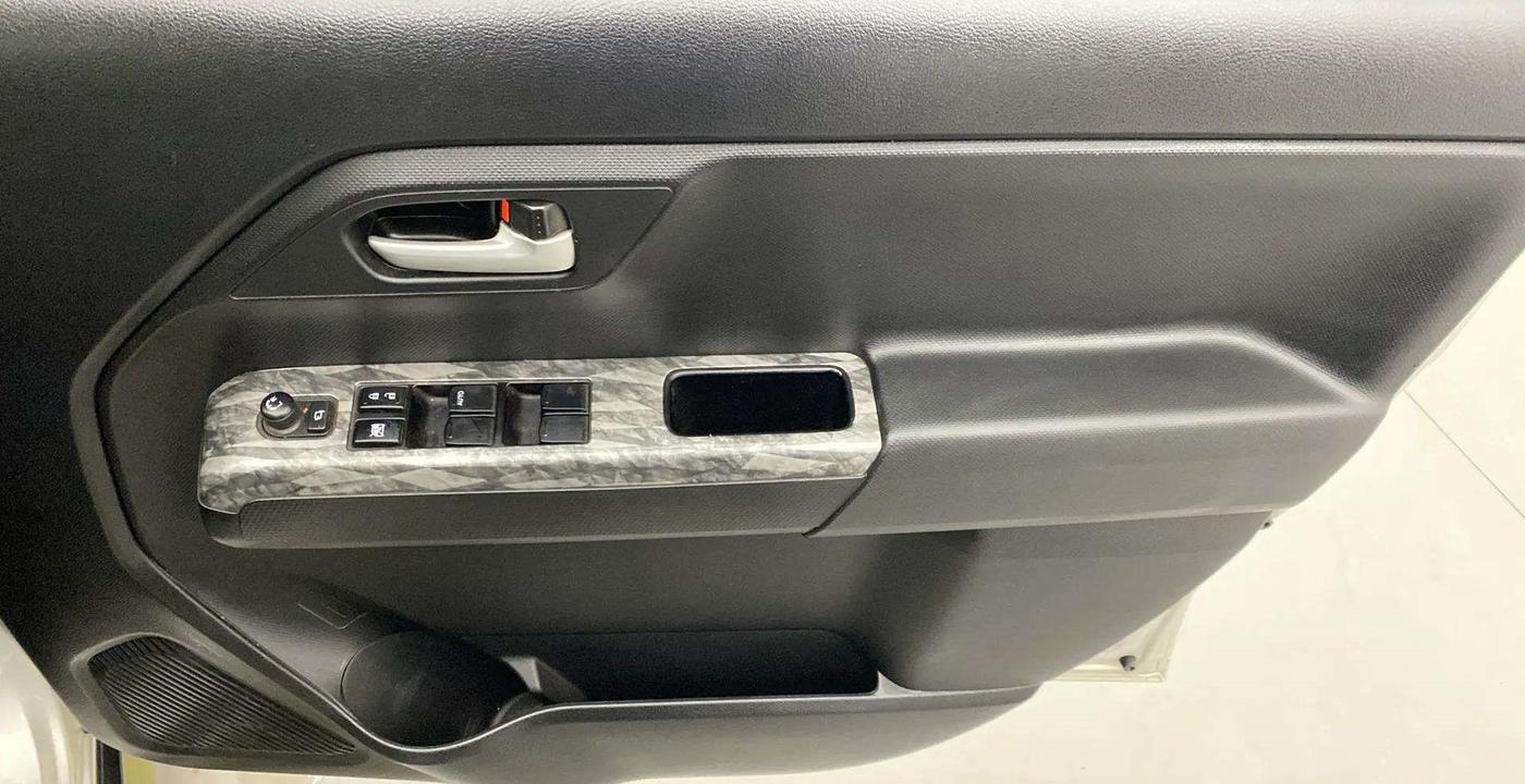 2019 Maruti New Wagon-R ZXI 1.2 AMT, Petrol, Automatic, 17,762 km, Driver Side Door Panels Control