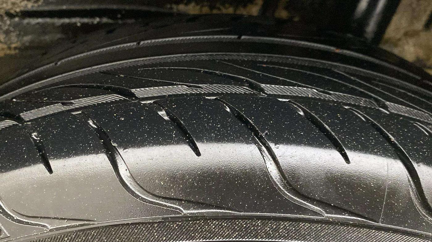 2019 Maruti New Wagon-R ZXI 1.2 AMT, Petrol, Automatic, 17,762 km, Left Rear Tyre Tread