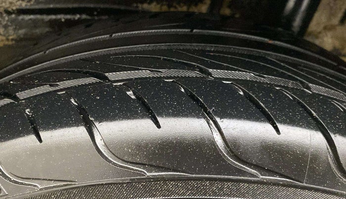 2019 Maruti New Wagon-R ZXI 1.2 AMT, Petrol, Automatic, 17,762 km, Left Rear Tyre Tread