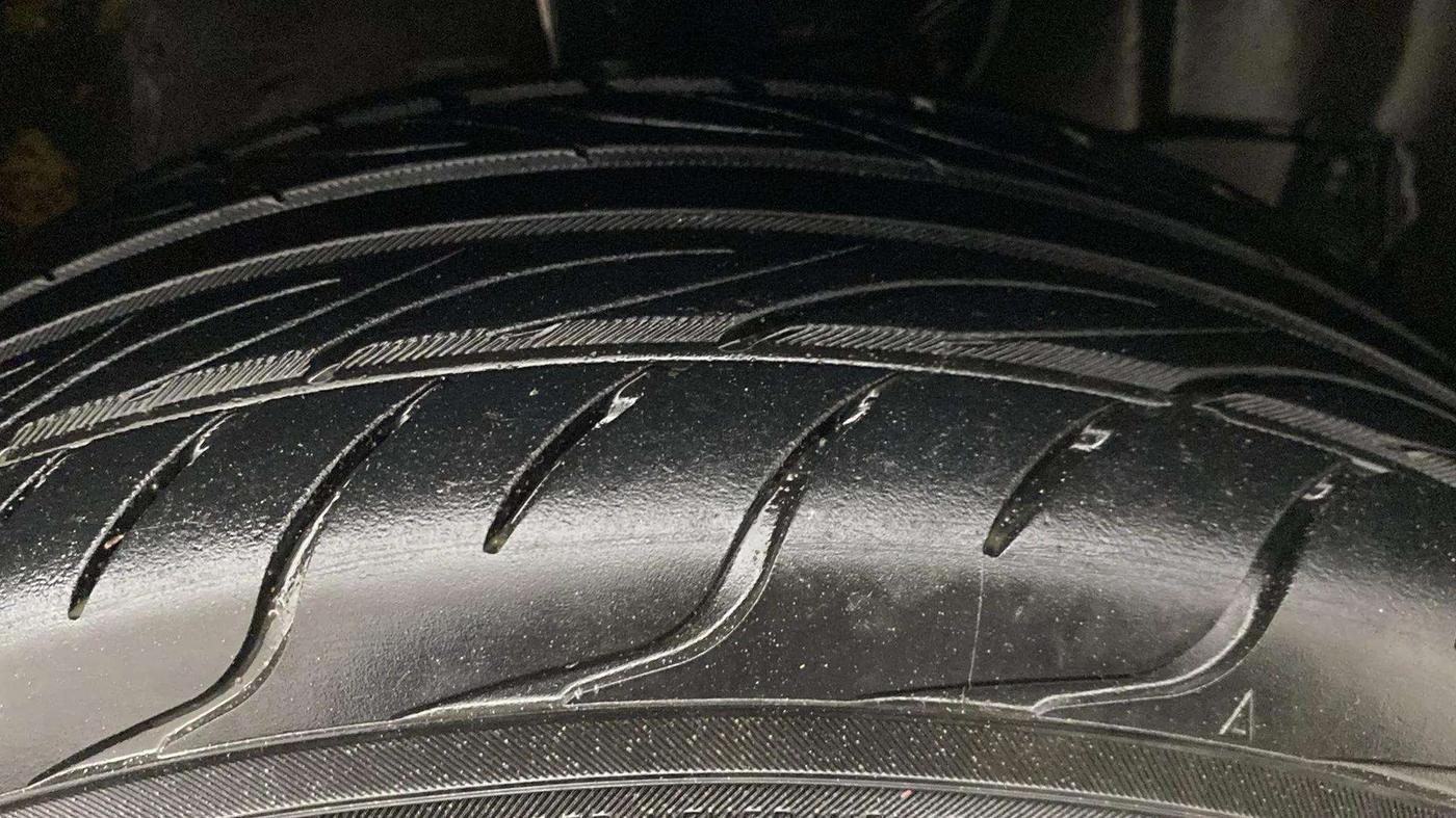 2019 Maruti New Wagon-R ZXI 1.2 AMT, Petrol, Automatic, 17,762 km, Right Front Tyre Tread