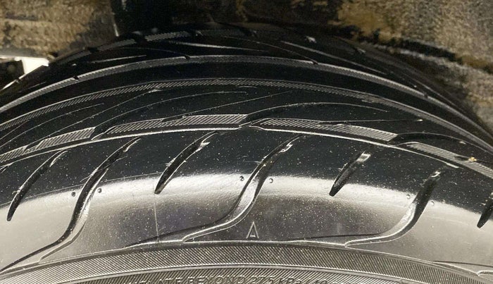 2019 Maruti New Wagon-R ZXI 1.2 AMT, Petrol, Automatic, 17,762 km, Right Rear Tyre Tread