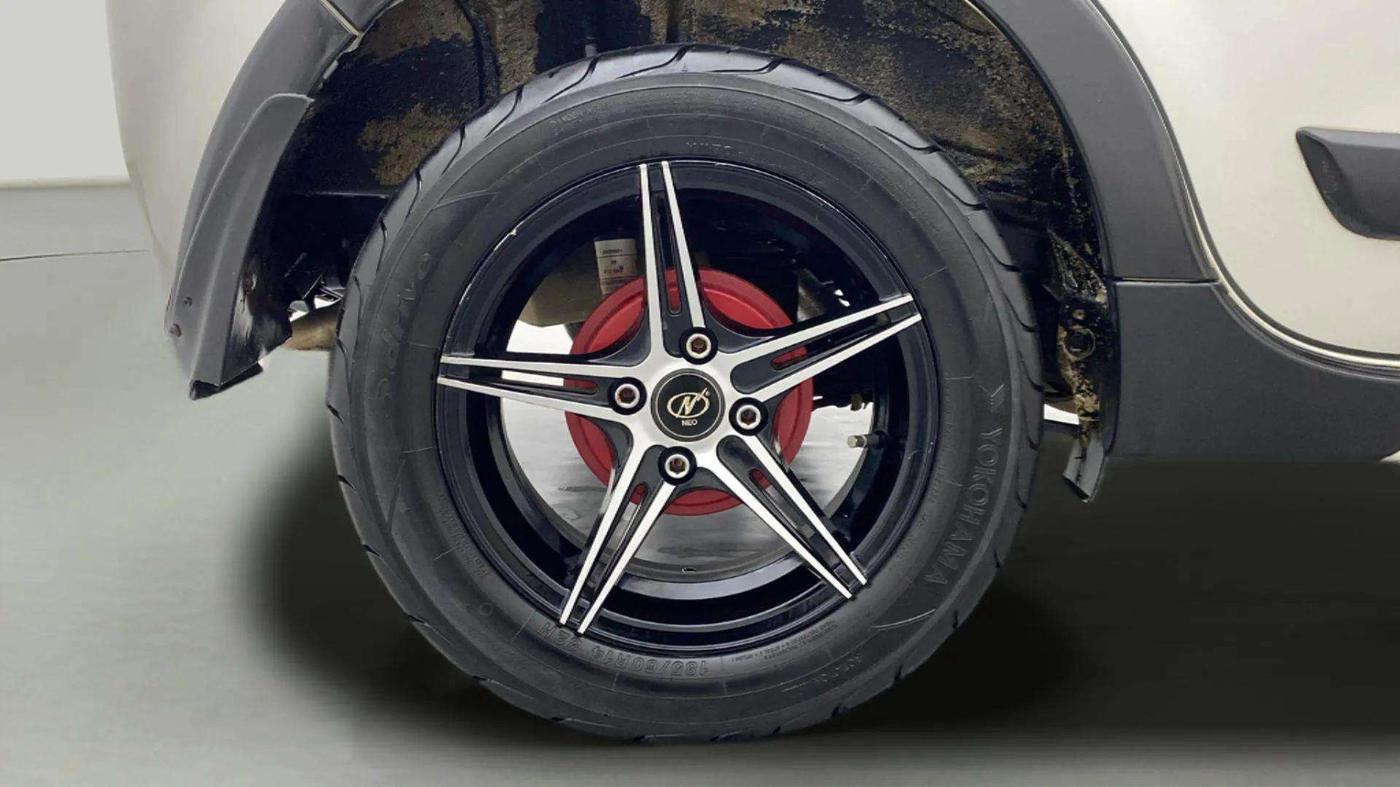 2019 Maruti New Wagon-R ZXI 1.2 AMT, Petrol, Automatic, 17,762 km, Right Rear Wheel