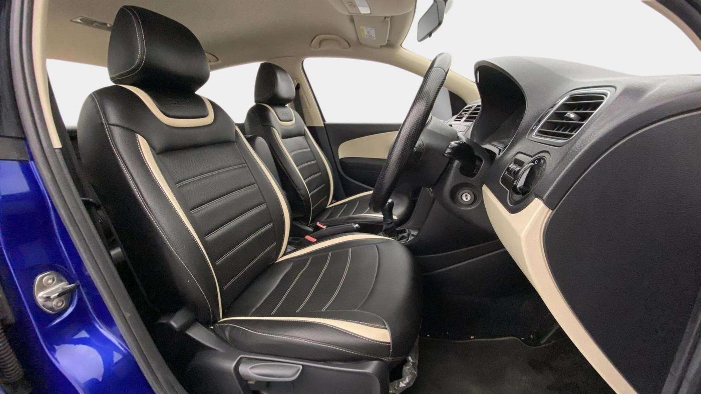 2019 Skoda Rapid AMBITION 1.6 MPI MT, Petrol, Manual, 59,401 km, Right Side Front Door Cabin