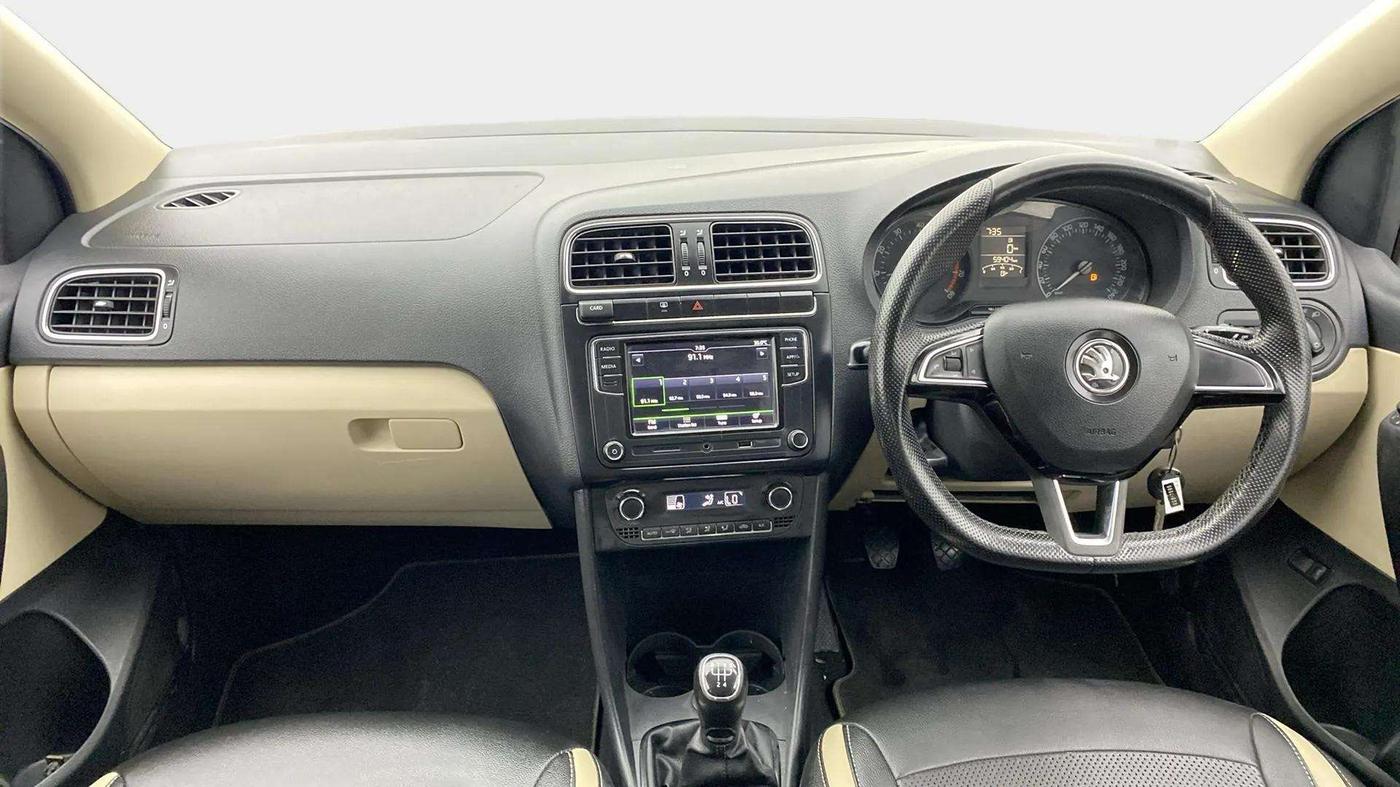2019 Skoda Rapid AMBITION 1.6 MPI MT, Petrol, Manual, 59,401 km, Dashboard