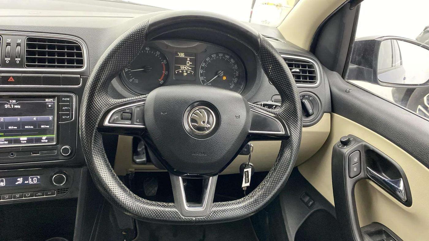 2019 Skoda Rapid AMBITION 1.6 MPI MT, Petrol, Manual, 59,401 km, Steering Wheel Close Up