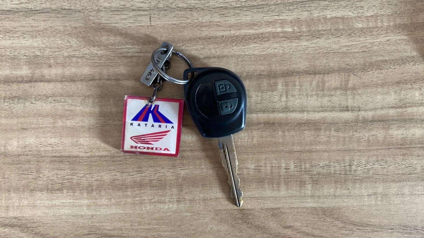 2017 Maruti Wagon R 1.0 VXI AMT, Petrol, Automatic, 42,106 km, Key Close Up