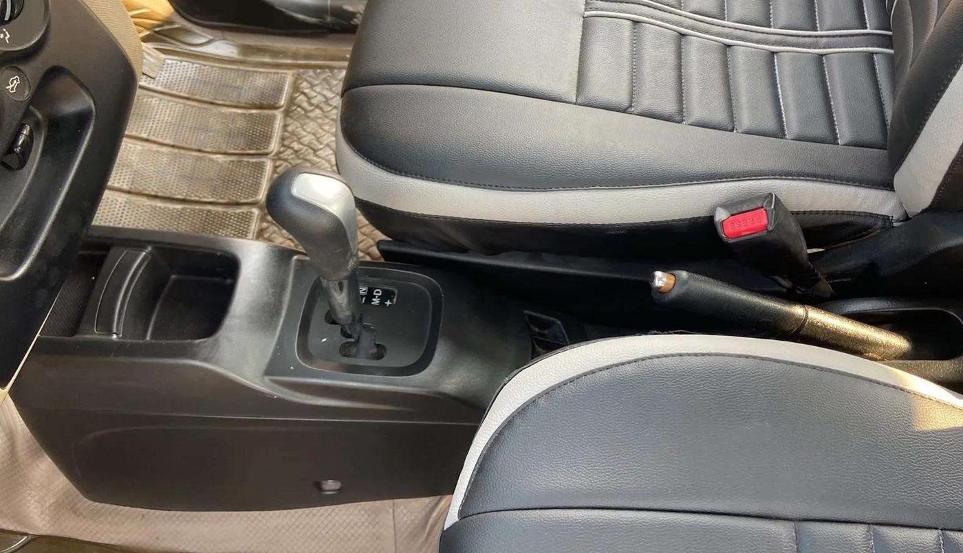 2017 Maruti Wagon R 1.0 VXI AMT, Petrol, Automatic, 42,106 km, Gear Lever