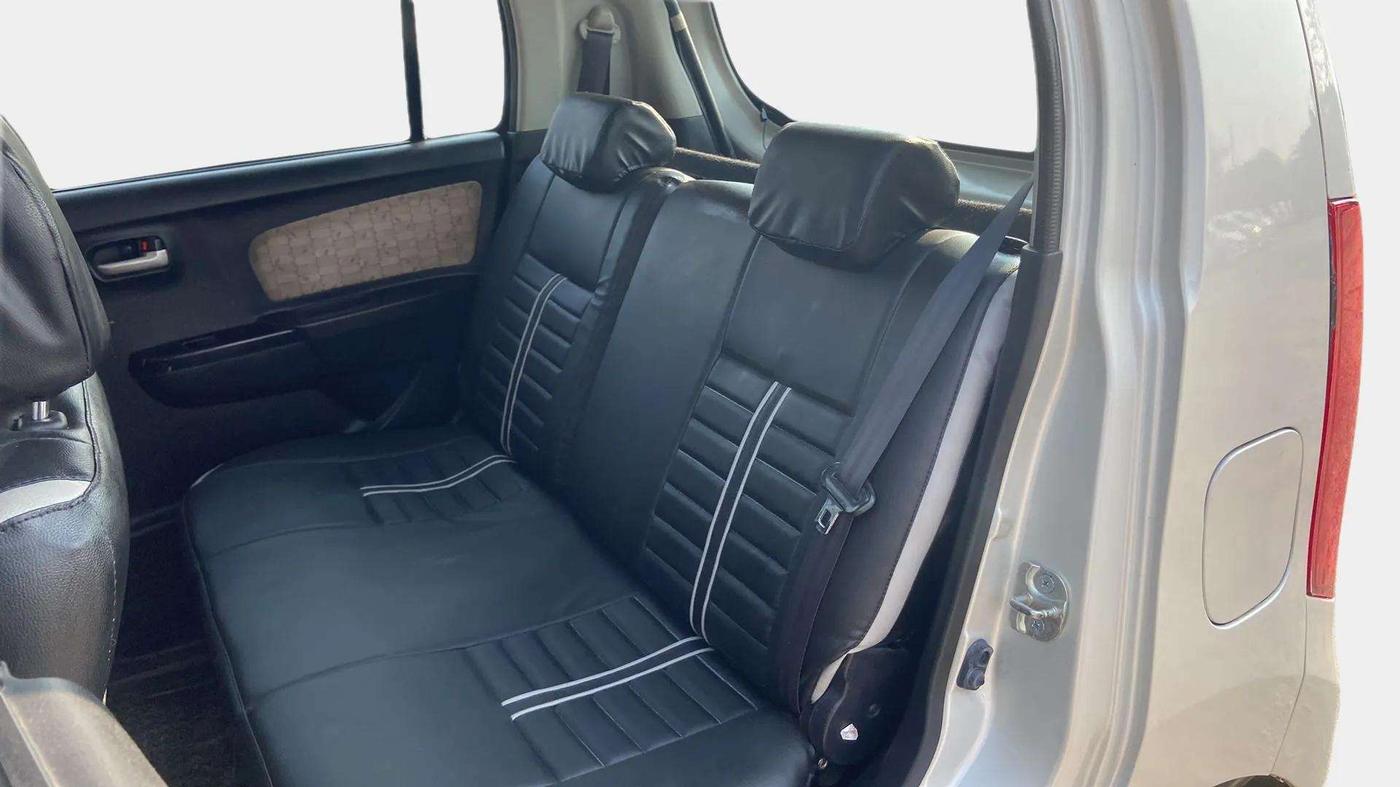 2017 Maruti Wagon R 1.0 VXI AMT, Petrol, Automatic, 42,106 km, Right Side Rear Door Cabin
