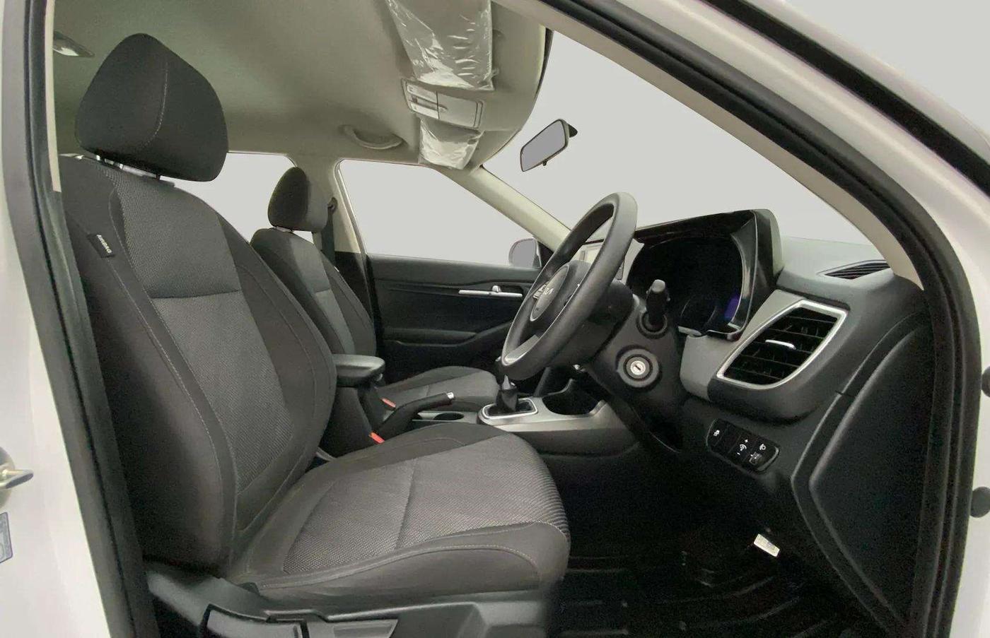 2022 KIA SELTOS HTK 1.5 PETROL, Petrol, Manual, 23,587 km, Right Side Front Door Cabin