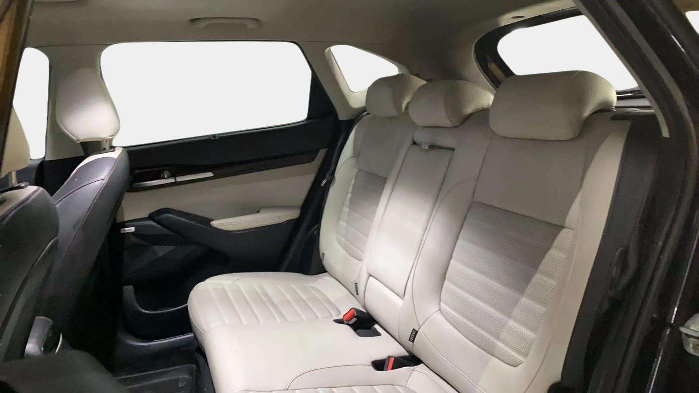 2020 KIA SELTOS GTX PLUS AT 1.5 DIESEL, Diesel, Automatic, 70,028 km, Right Side Rear Door Cabin