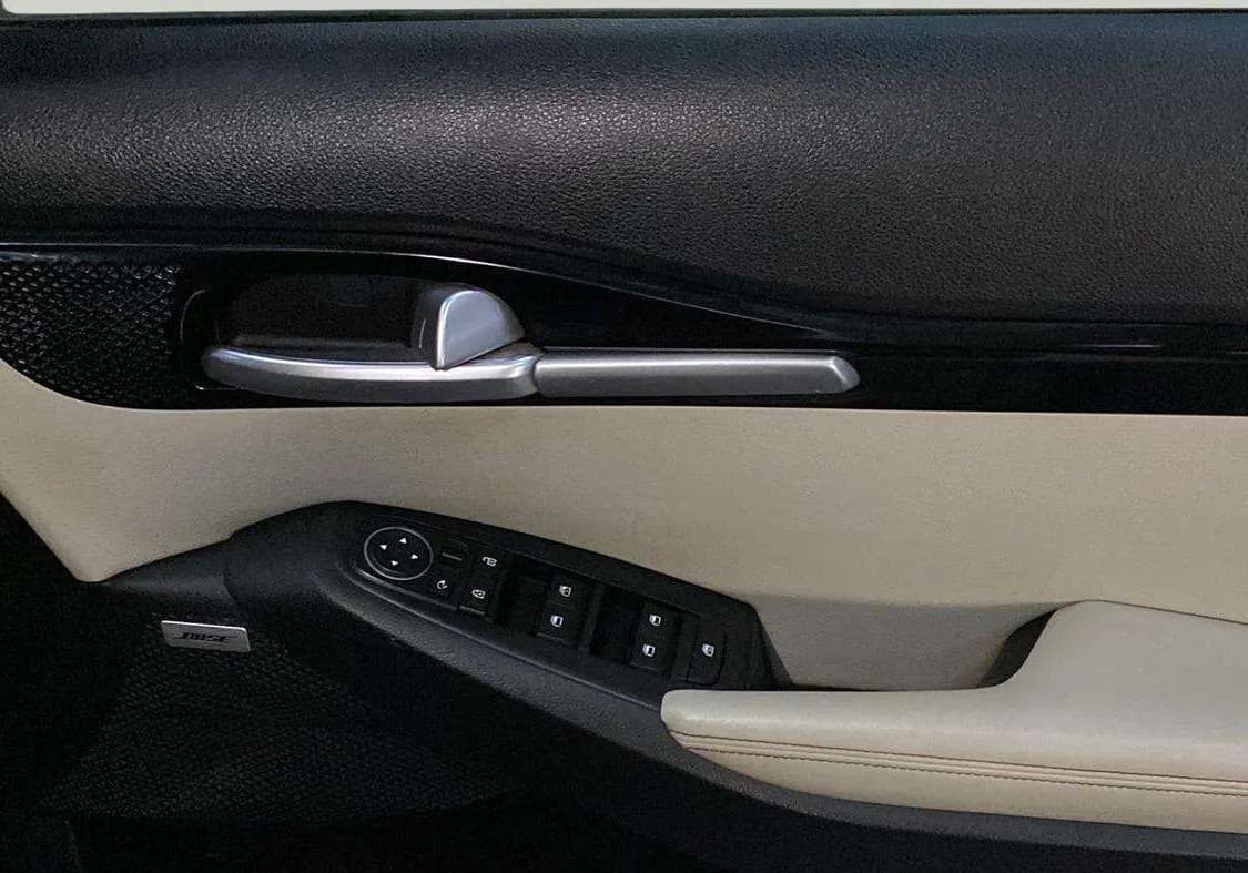 2020 KIA SELTOS GTX PLUS AT 1.5 DIESEL, Diesel, Automatic, 70,028 km, Driver Side Door Panels Control