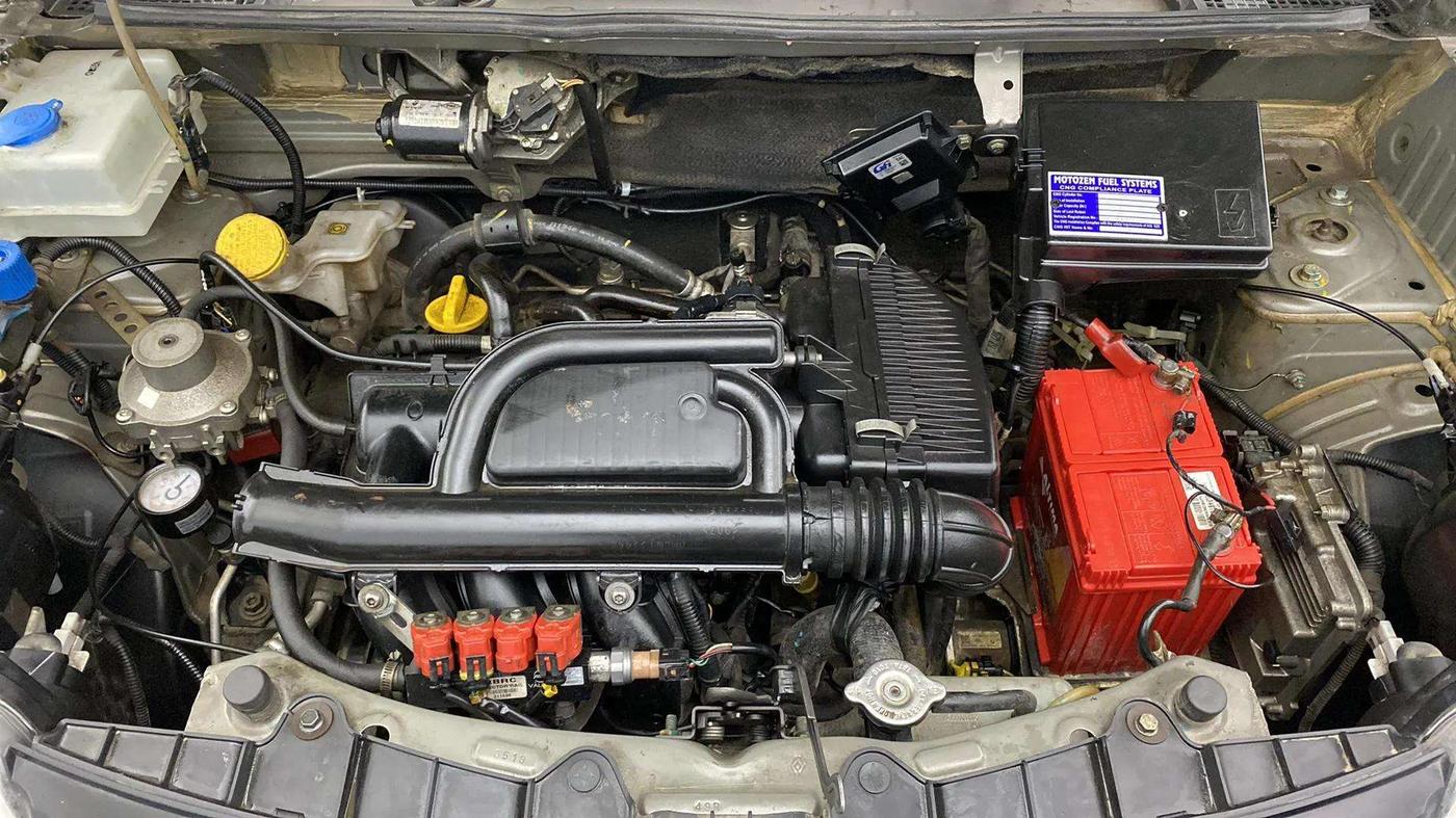 2019 Renault Kwid RXT 1.0 AMT (O), CNG, Automatic, 70,125 km, Engine View